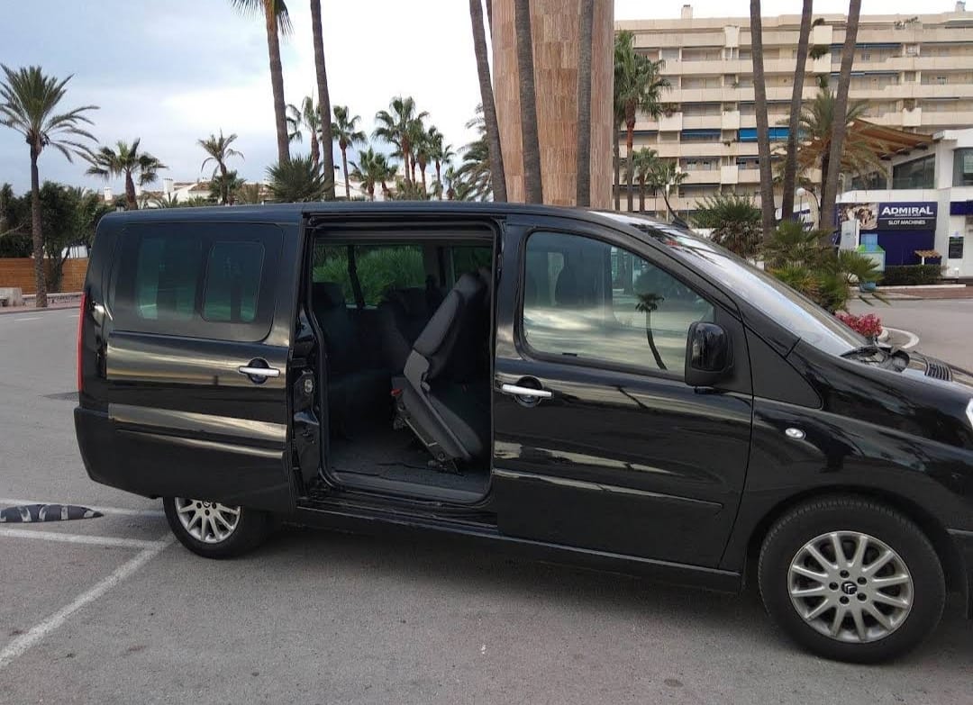 Minivan Familiar