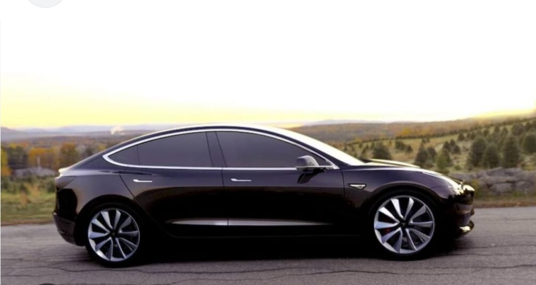 Tesla Model S Negro
